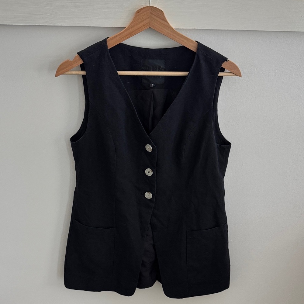 Black Women's Vest Button-Front Sleeveless Jacket